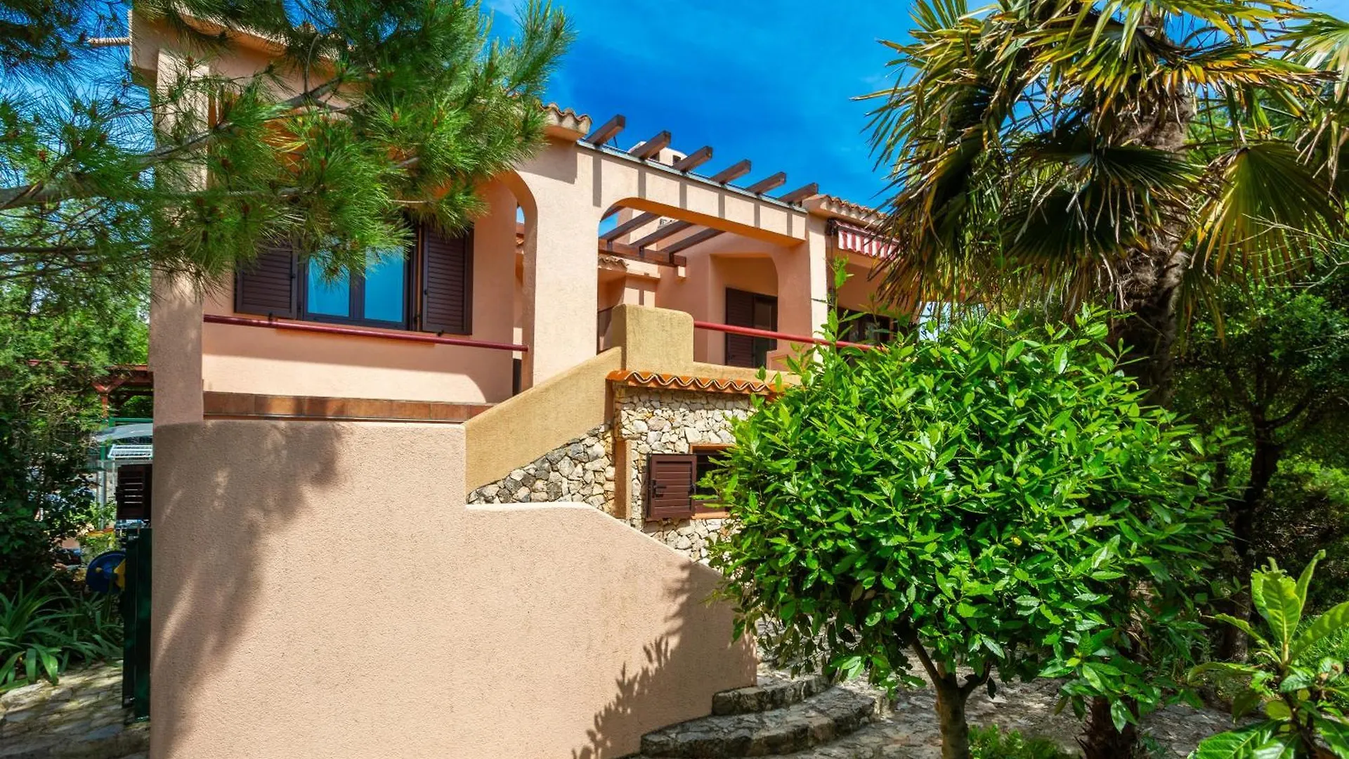 Apartments Villa Temer Pinezici