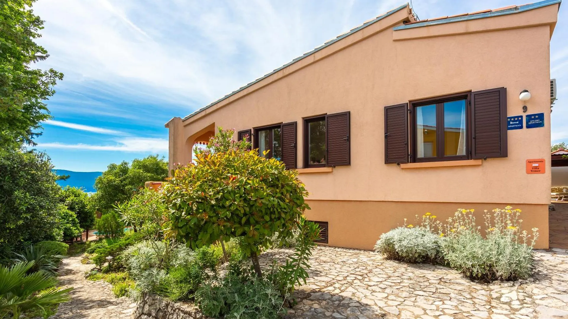 Apartments Villa Temer Pinezici